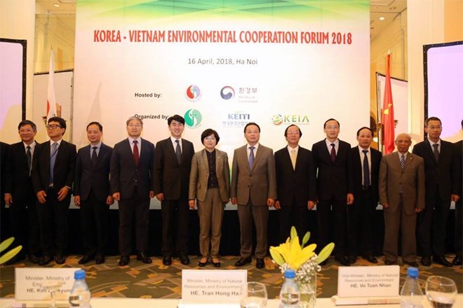 Vietnam, RoK intensify environmental cooperation, Can Tho wishes to boost cooperation with France, Tuyen Quang: over 116 billion VND allocated to ethnic minorities, Japanese firms, Vietnamese students join exchange