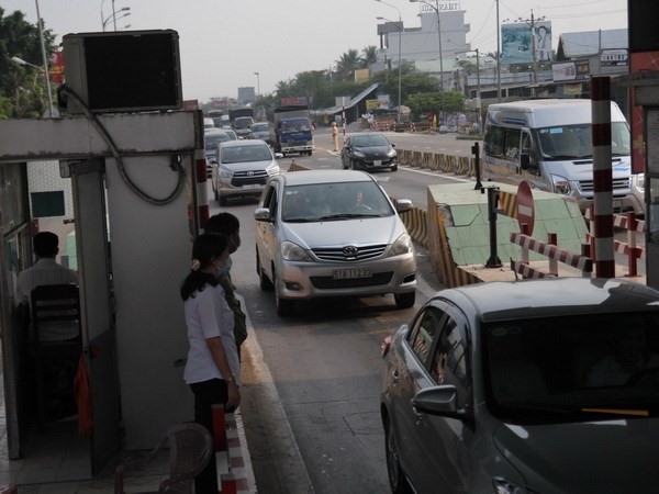 Changes expected to expanded vaccination programme next June, National-scale art programme to mark establishment of Dai Co Viet dynasty, Railway passengers provided with more e-payment options