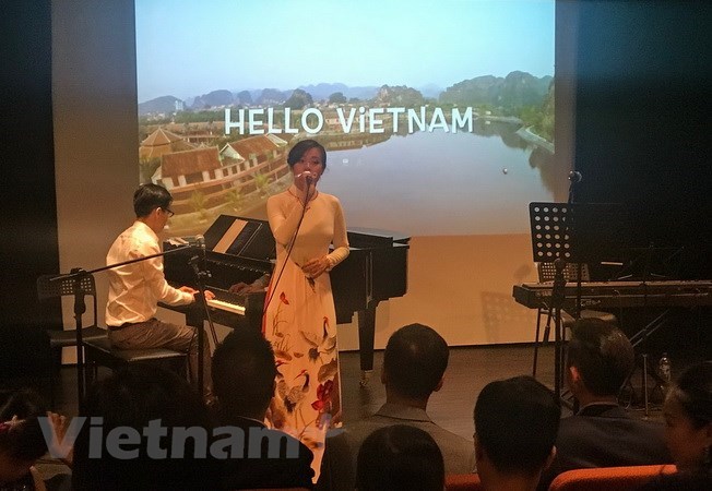 Vietnamâ€™s practical activities in response to Earth Day, Institute provides free medicines for poor people in Lang Son, Students get scholarships from Dong Hanh Foundation in Singapore