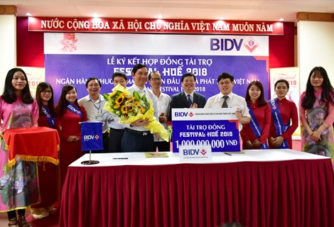 Vietnamâ€™s practical activities in response to Earth Day, Institute provides free medicines for poor people in Lang Son, Students get scholarships from Dong Hanh Foundation in Singapore