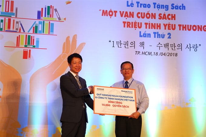 Vietnamâ€™s practical activities in response to Earth Day, Institute provides free medicines for poor people in Lang Son, Students get scholarships from Dong Hanh Foundation in Singapore