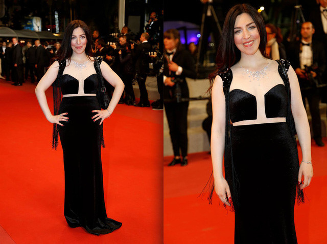 Hollywood actress wows Cannes with Vietnamese dress - VnExpress