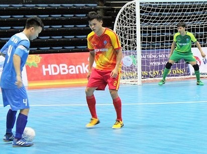 Eyes to focus on Hàng Đẫy Stadium, Bình wins first stage of Bình Dương cycling event, HCM City 1 lose top spot after goalless draw, Hà Nội triumph at National Beach Handball Championship,