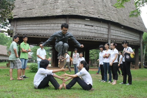International folk games introduced at Vietnam Museum of Ethnology,  entertainment events, entertainment news, entertainment activities, what’s on, Vietnam culture, Vietnam tradition, vn news, Vietnam beauty, news Vietnam, Vietnam news, Vietnam net news,