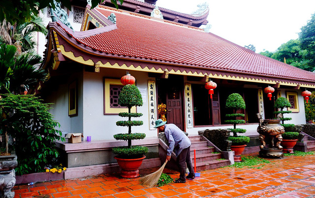 A visit to the Southern One Pillar Pagoda, travel news, Vietnam guide, Vietnam airlines, Vietnam tour, tour Vietnam, Hanoi, ho chi minh city, Saigon, travelling to Vietnam, Vietnam travelling, Vietnam travel, vn news