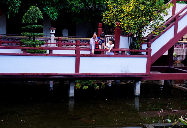 A visit to the Southern One Pillar Pagoda, travel news, Vietnam guide, Vietnam airlines, Vietnam tour, tour Vietnam, Hanoi, ho chi minh city, Saigon, travelling to Vietnam, Vietnam travelling, Vietnam travel, vn news