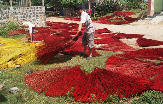 Discover Phu Yen's sedge mat craft village, travel news, Vietnam guide, Vietnam airlines, Vietnam tour, tour Vietnam, Hanoi, ho chi minh city, Saigon, travelling to Vietnam, Vietnam travelling, Vietnam travel, vn news