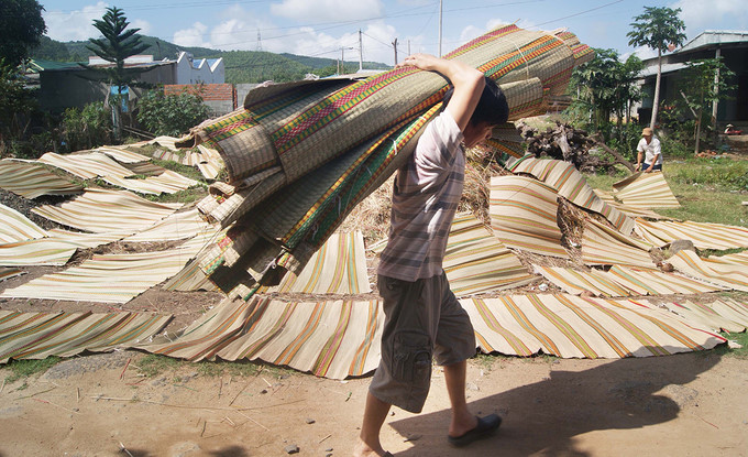 Discover Phu Yen's sedge mat craft village, travel news, Vietnam guide, Vietnam airlines, Vietnam tour, tour Vietnam, Hanoi, ho chi minh city, Saigon, travelling to Vietnam, Vietnam travelling, Vietnam travel, vn news