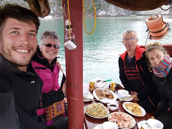 Travellers say, trip around the world, Sa Pa, Ha Long Bay, Vietnam economy, Vietnamnet bridge, English news about Vietnam, Vietnam news, news about Vietnam, English news, Vietnamnet news, latest news on Vietnam, Vietnam