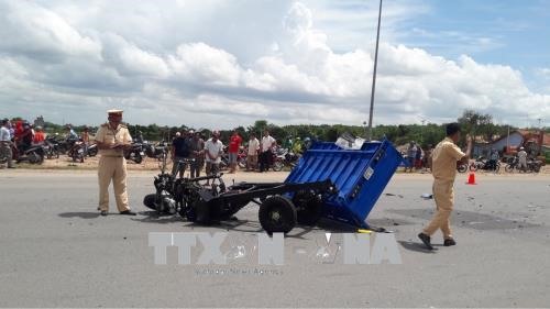HCM City launches campaign to help street kids, Two missing victims found in Sài Gòn River, Central province begins solar power project at log farm, One dies, 21 injured in truck-tractor accident