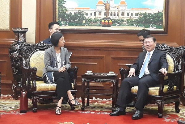 Cuba, Fidel – sacred words in Vietnamese’s heart: Party official, Soc Trang province to work to reinforce Vietnam-Cambodia ties, Hanoi, UAE look to bolster bilateral ties, Vice President presents gifts to policy beneficiaries in Dak Nong