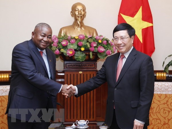   HCM City, JICA to meet quarterly to speed up projects, the Prime Minister seeks to maintain visits from high level between Vietnam and Laos Economy held, Deputy Prime Minister Pham Binh Minh welcomes the new Mozambican Ambassador 