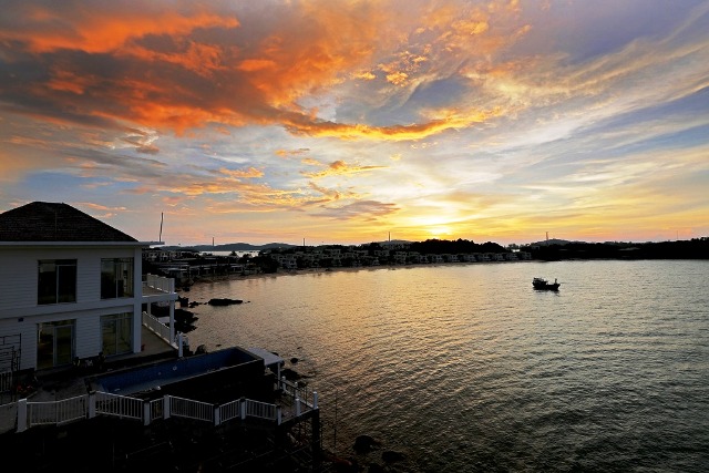 Chasing the sunset on Phu Quoc Island, travel news, Vietnam guide, Vietnam airlines, Vietnam tour, tour Vietnam, Hanoi, ho chi minh city, Saigon, travelling to Vietnam, Vietnam travelling, Vietnam travel, vn news