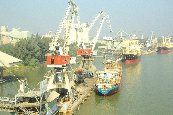 vietnam economy, business news, vn news, vietnamnet bridge, english news, Vietnam news, news Vietnam, vietnamnet news, vn news, Vietnam net news, Vietnam latest news, Vietnam breaking news, green ports, shipping operations,