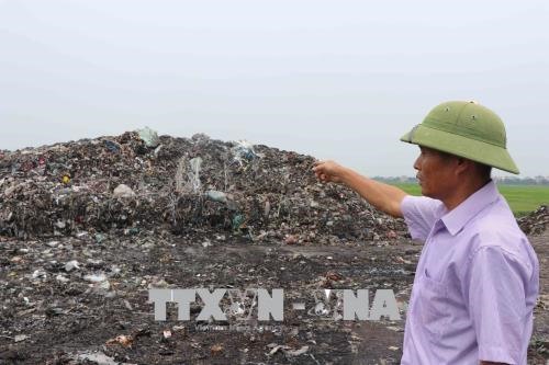 Illegal dumping of industrial waste causes pollution in northern province, Vietnam environment, climate change in Vietnam, Vietnam weather, Vietnam climate, pollution in Vietnam, environmental news, sci-tech news, vietnamnet bridge, english news, Vietnam