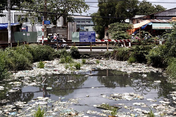 HCM City, industrial waste, pollute, Vietnam economy, Vietnamnet bridge, English news about Vietnam, Vietnam news, news about Vietnam, English news, Vietnamnet news, latest news on Vietnam, Vietnam