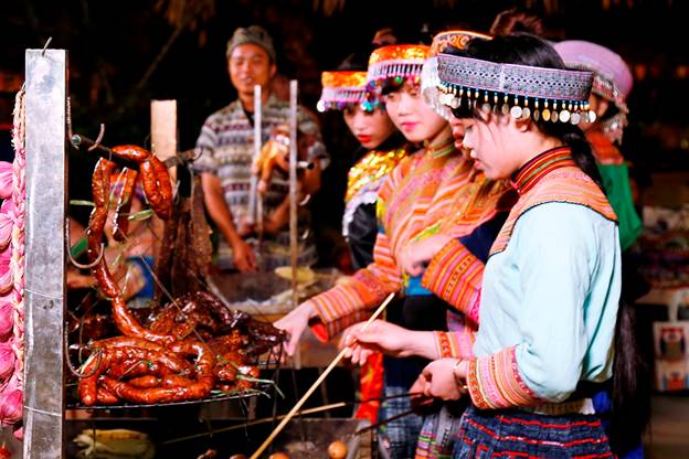 Fansipan in charming rice season, travel news, Vietnam guide, Vietnam airlines, Vietnam tour, tour Vietnam, Hanoi, ho chi minh city, Saigon, travelling to Vietnam, Vietnam travelling, Vietnam travel, vn news