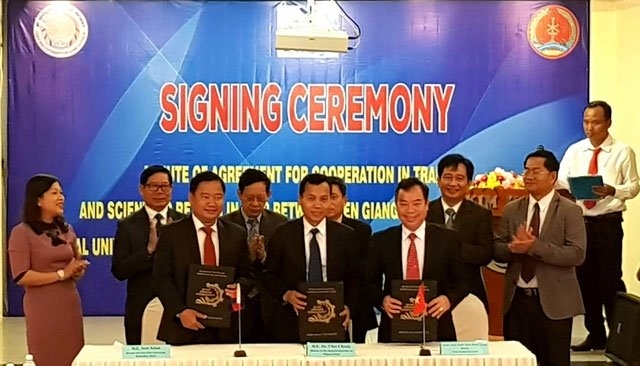 Vietnamese, Cambodian universities cooperate in training, research, Vietnam education, Vietnam higher education, Vietnam vocational training, Vietnam students, Vietnam children, Vietnam education reform, vietnamnet bridge, english news, Vietnam news, news