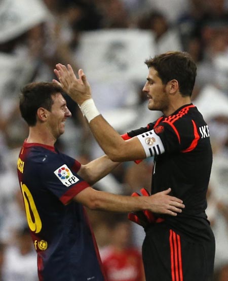 20130103131629-2-messi-casillas.jpg